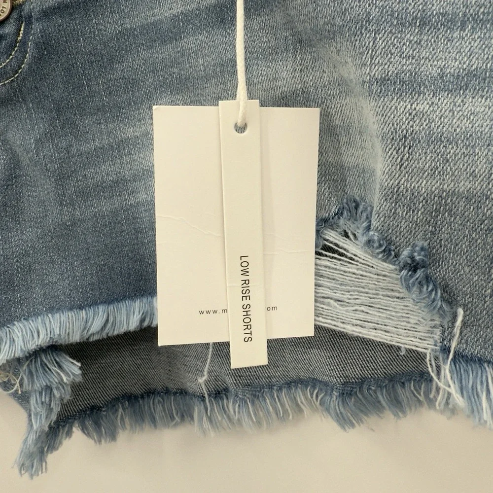 KanCan Distressed Low Rise Denim Shorts Women's Size 33 X‎ 3 Raw Hem 140536 NEW